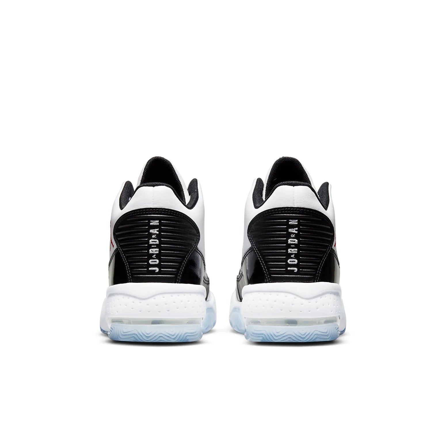 Zapatilla Air Jordan Max Aura 2 'White Gym Red'