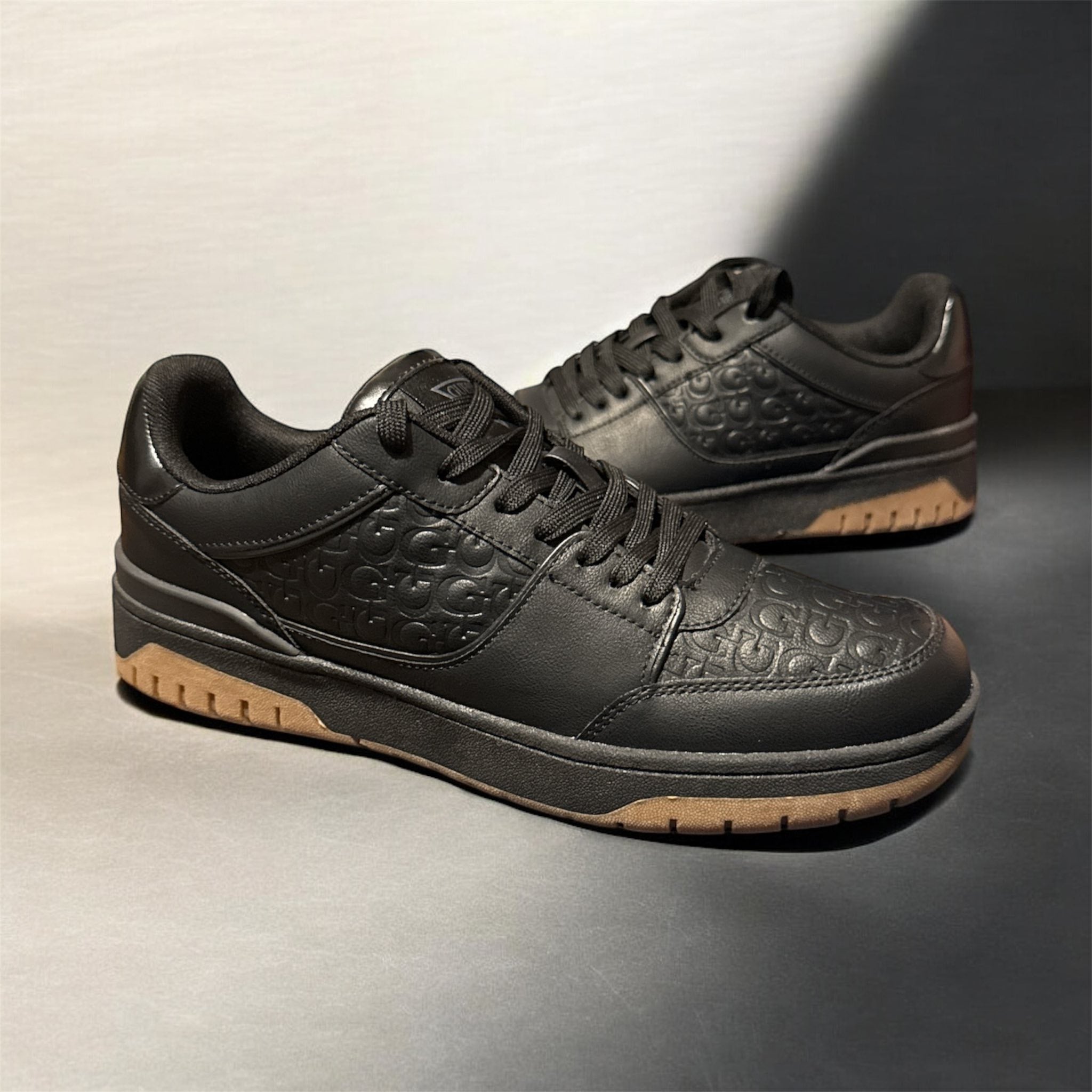 Zapatilla Guess Escolar (Sin Caja)