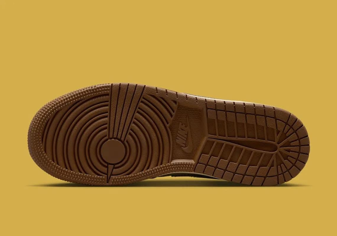 Zapatilla Jordan 1 Mid “French Fries”