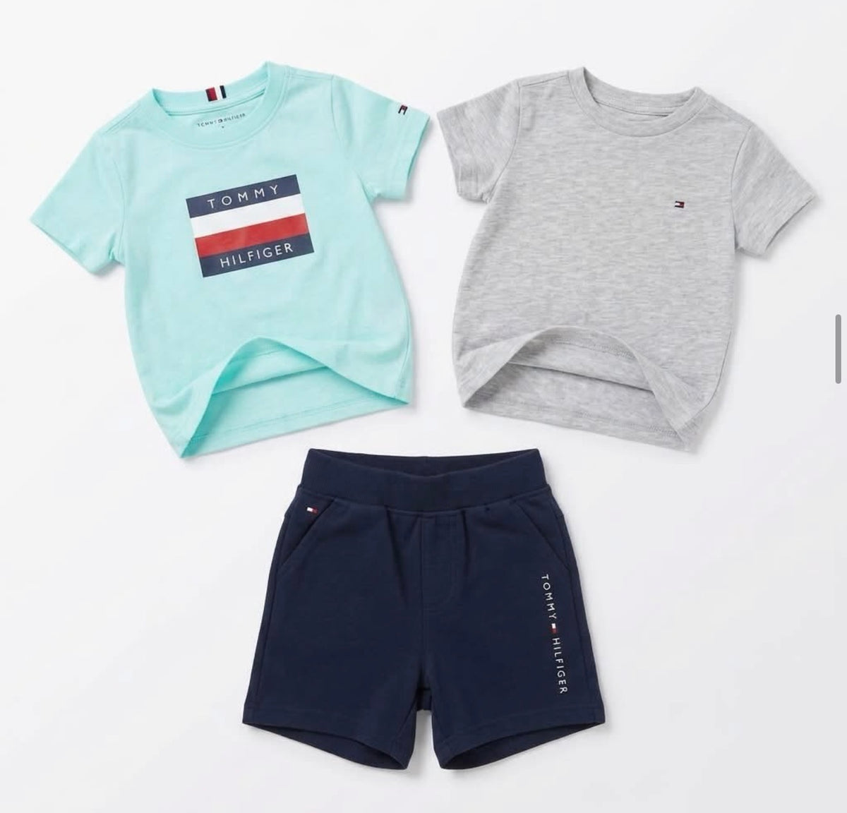 Tommy Hilfiger Set Niño , Poleras y Short