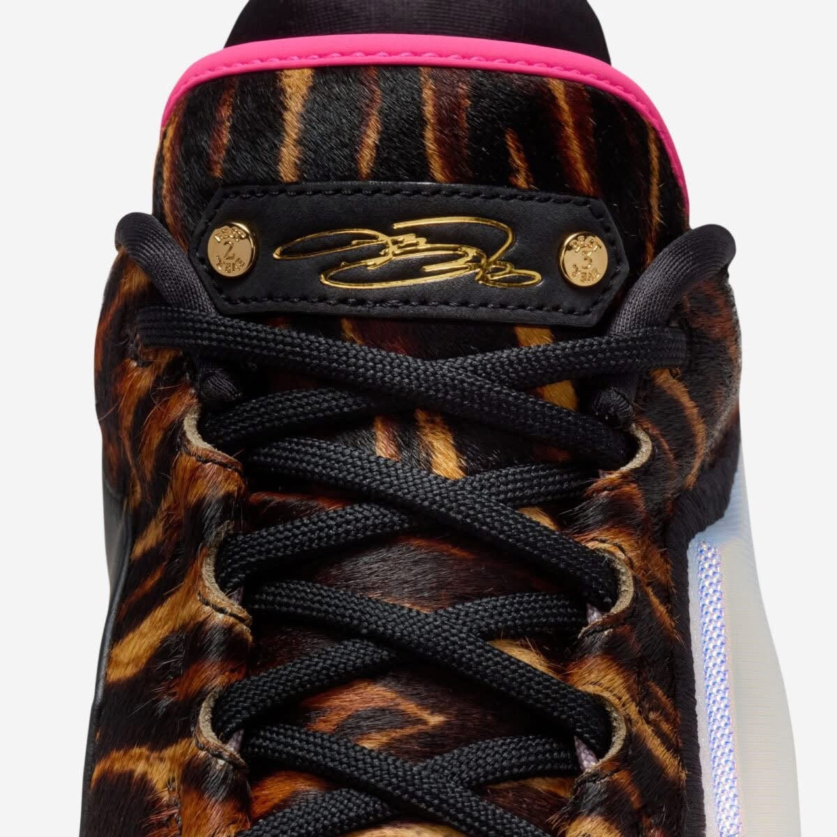 Nike LeBron 23 "Heat Wave" Zapatilla Hombre más accesorios .
