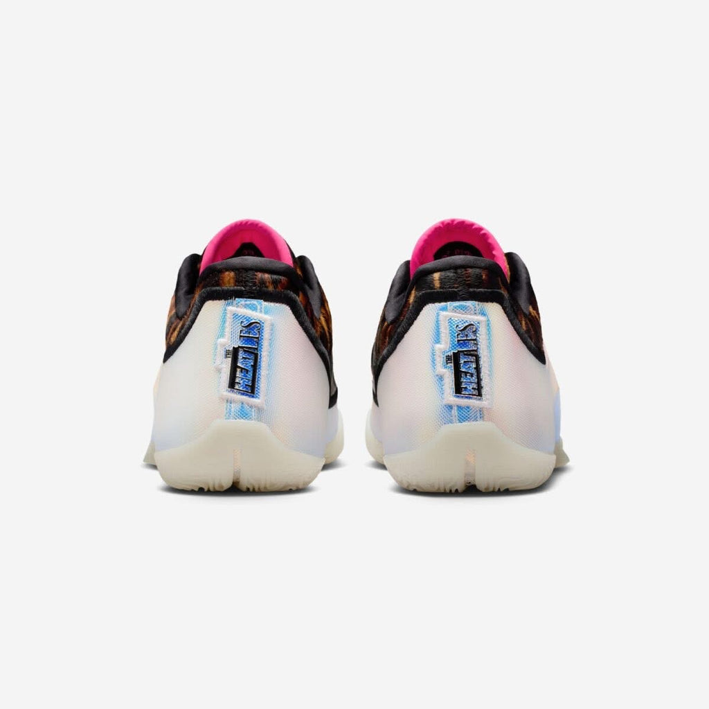 Nike LeBron 23 "Heat Wave" Zapatilla Hombre más accesorios .