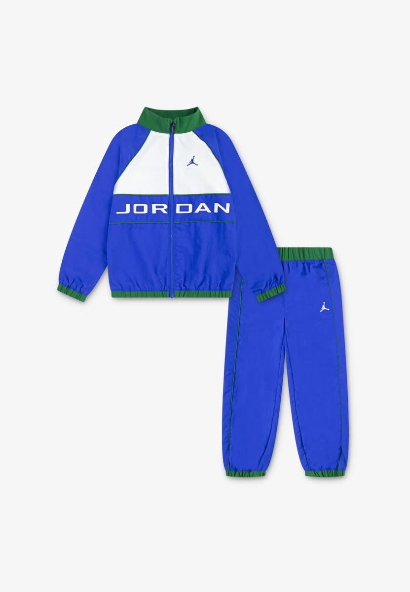 Jordan Buzo aniña Niño