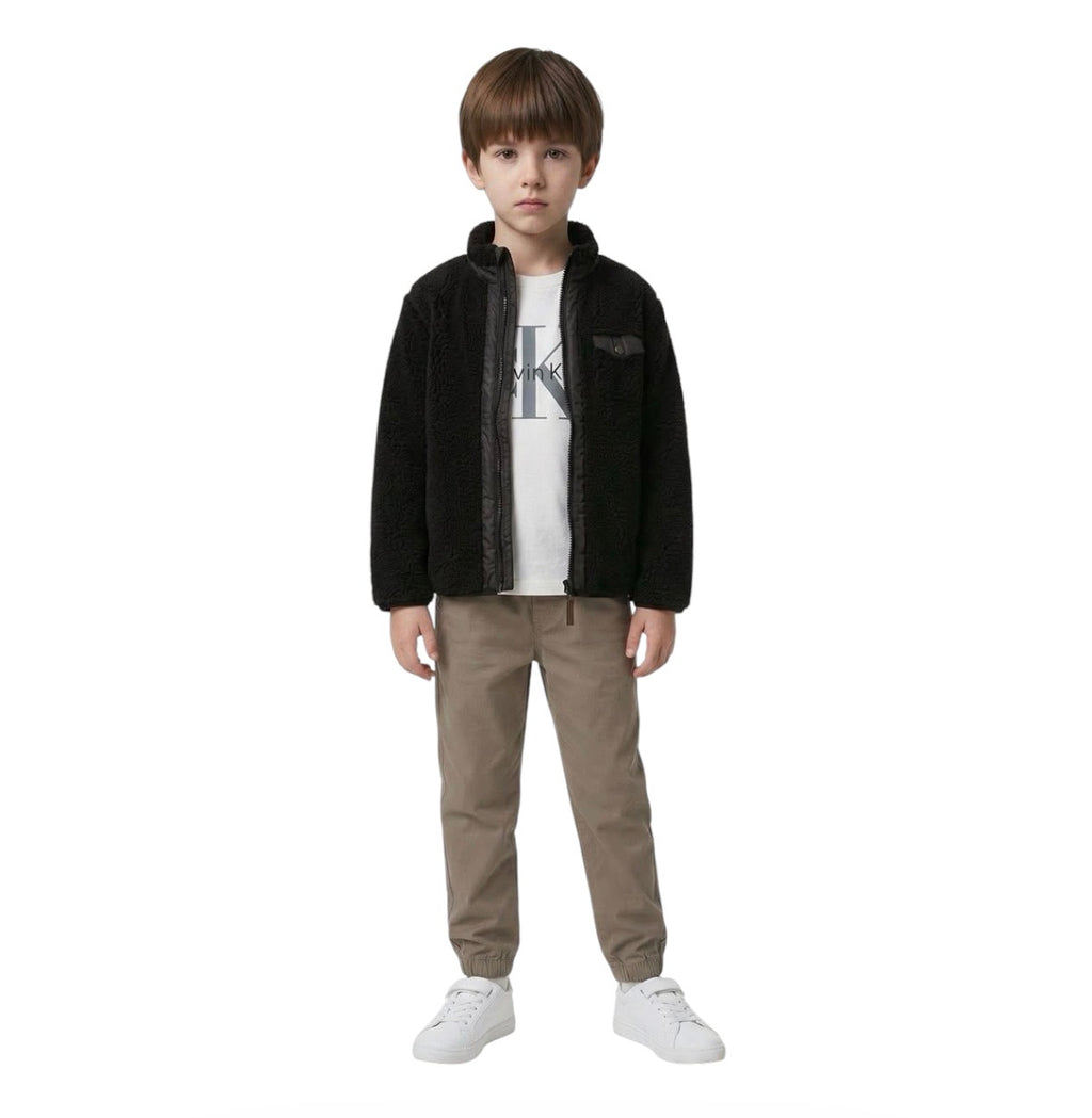 Calvin Klein Set Niño . Sherpa-Polera-Pantalon