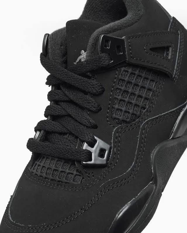 Zapatilla Jordan Retro 4 OG “Black Cat”