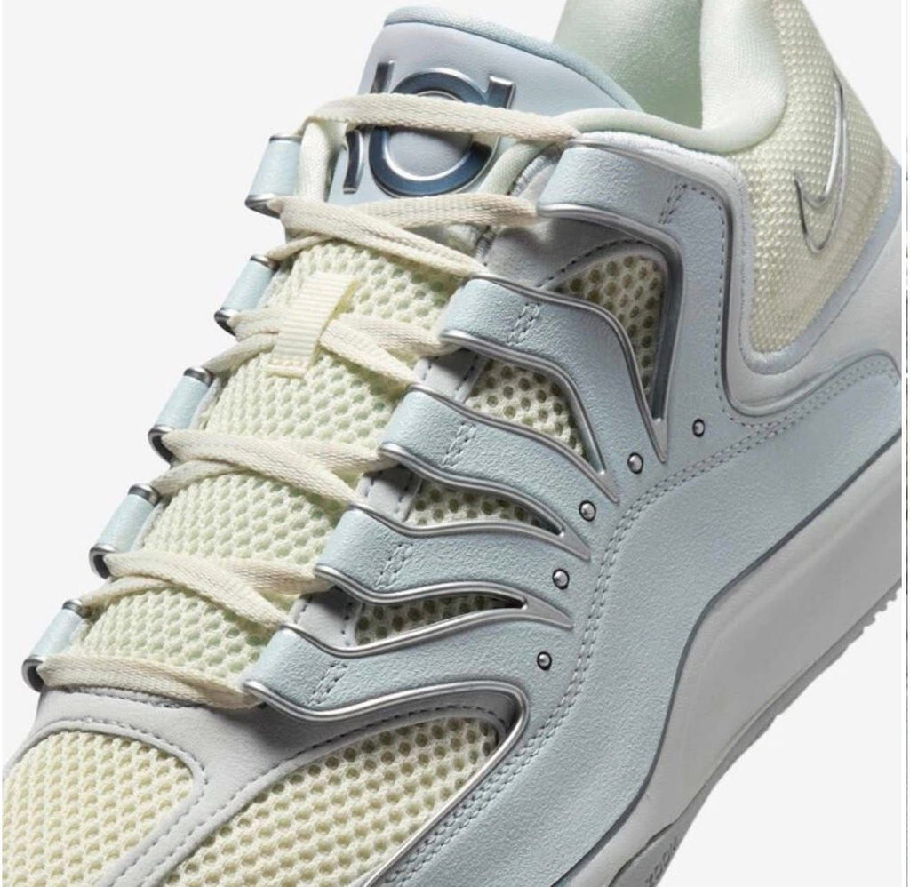 Nike KD 18