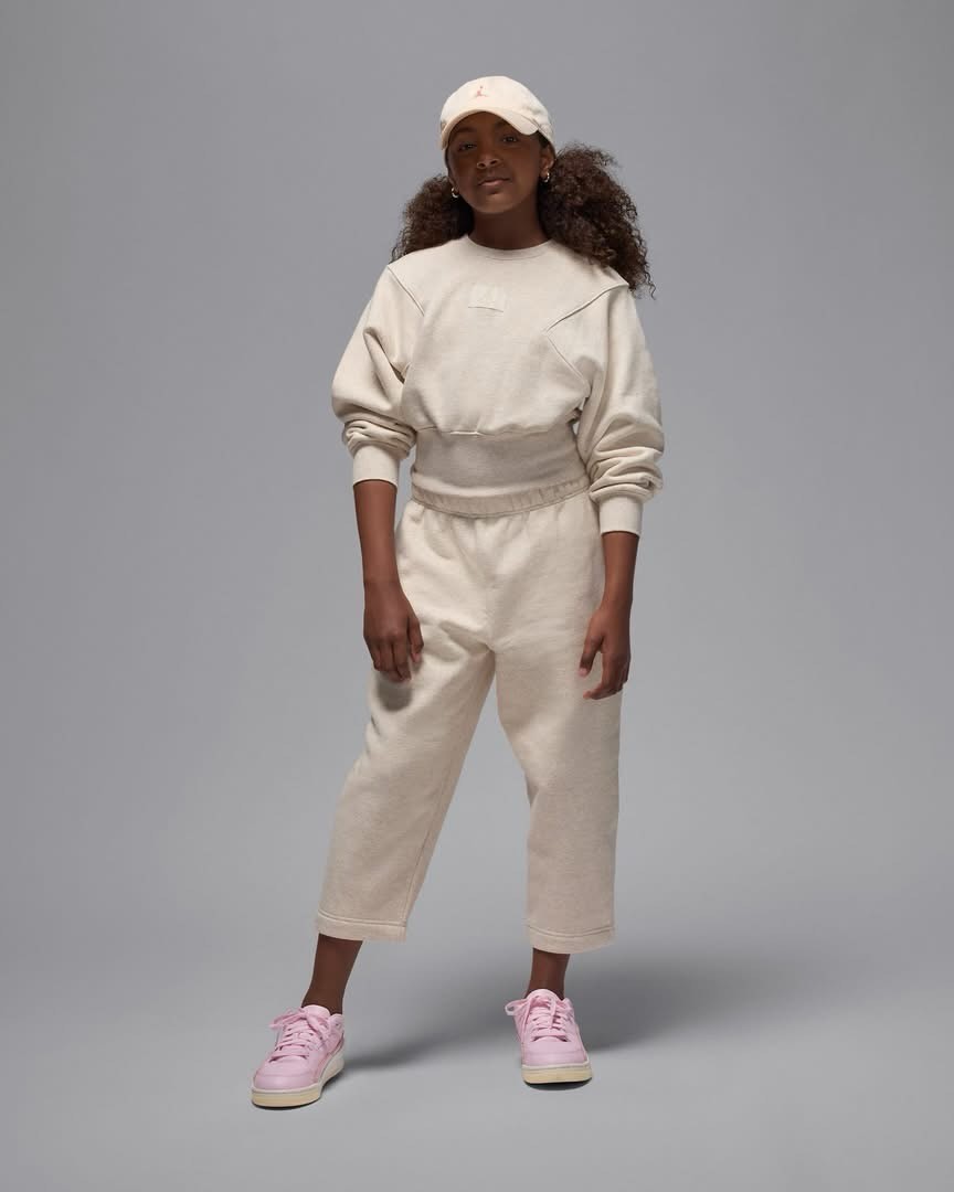 Buzo Jordan Flight para niña