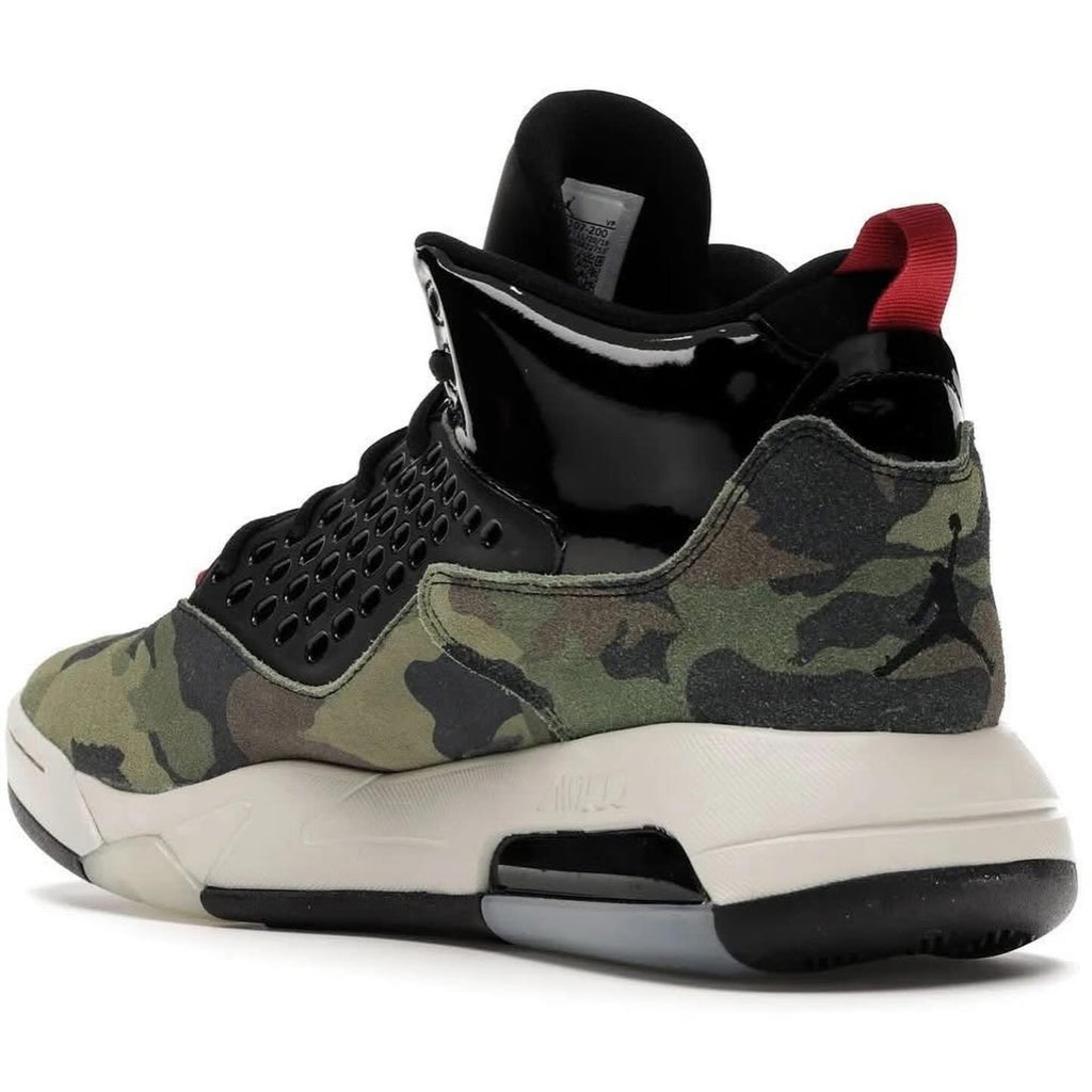 Zapatilla Jordan Maxin 200