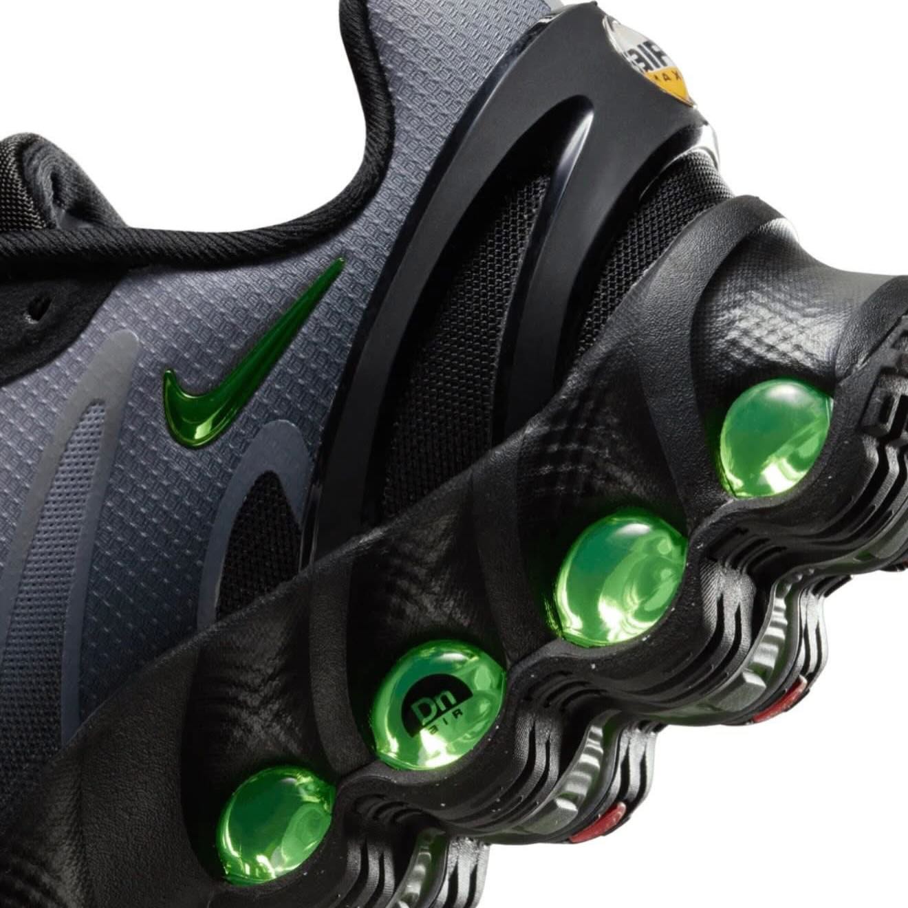 Zapatilla Nike DN 8