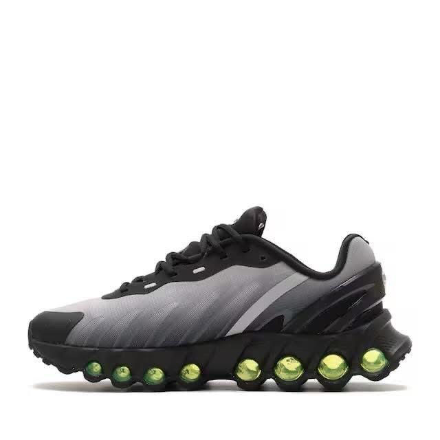 Zapatilla Nike DN 8
